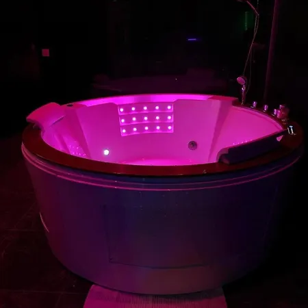 2ème étage 42m2 Hyper Centre / Parking Gratuit Appartement