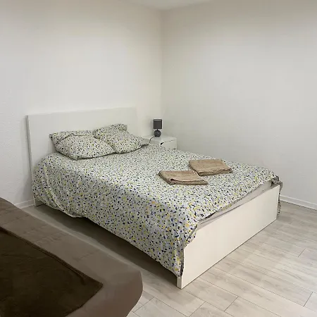 2ème étage 42m2 Hyper Centre / Parking Gratuit Appartement *